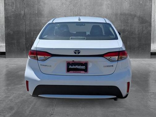 2022 Toyota Corolla Hybrid LE