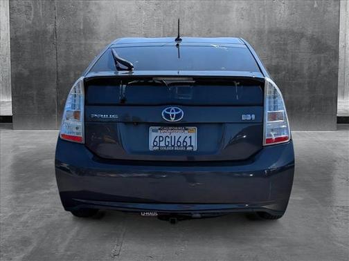 2010 Toyota Prius III