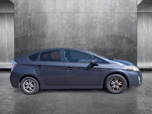 2010 Toyota Prius III