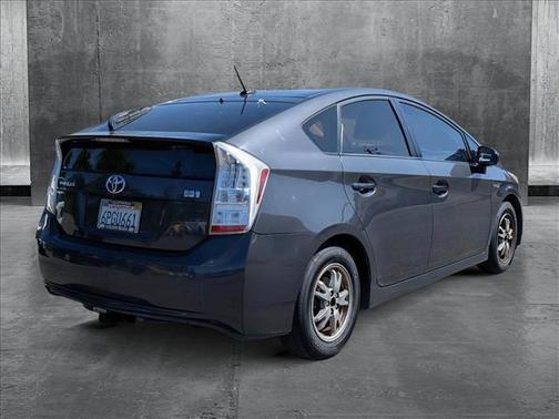 2010 Toyota Prius III