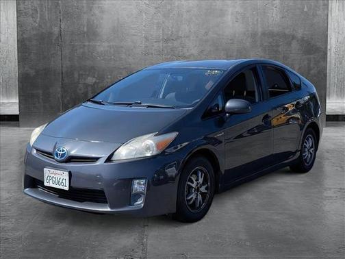 2010 Toyota Prius III