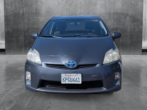 2010 Toyota Prius III