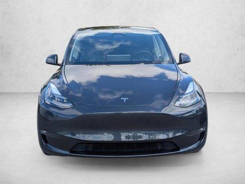Silver/Gray 2024 Tesla Model Y Long Range Dual Motor All-Wheel Drive