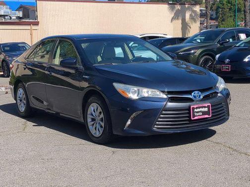 Parisian Night Pearl 2015 Toyota Camry Hybrid LE
