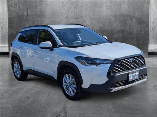 2023 Toyota Corolla Cross LE