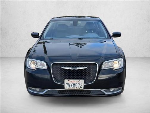 2016 Chrysler 300 S