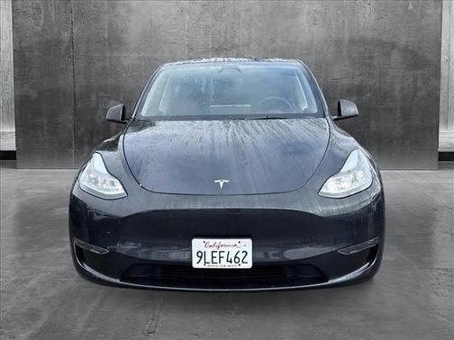 2024 Tesla Model Y Long Range Dual Motor All-Wheel Drive