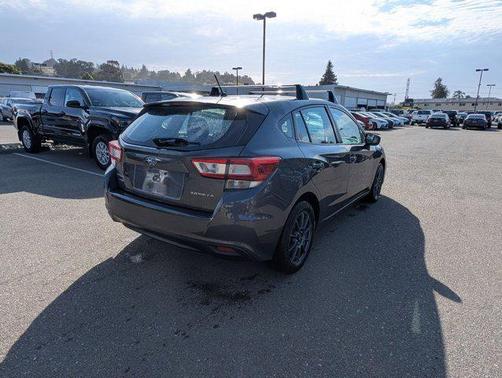 2019 Subaru Impreza 2.0i