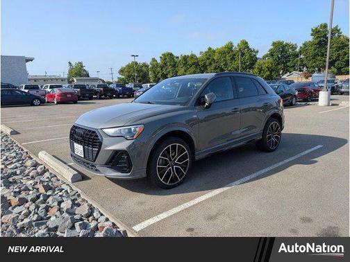 2021 Audi Q3 45 S line Premium