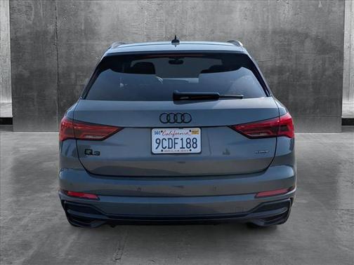 2021 Audi Q3 45 S line Premium