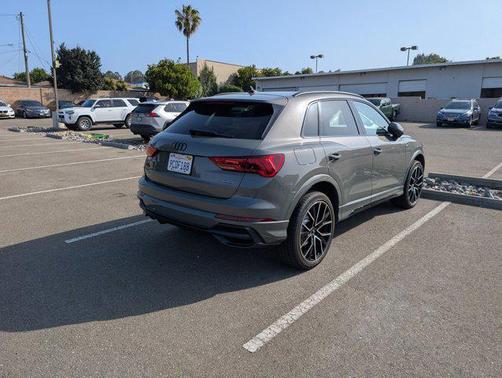 2021 Audi Q3 45 S line Premium