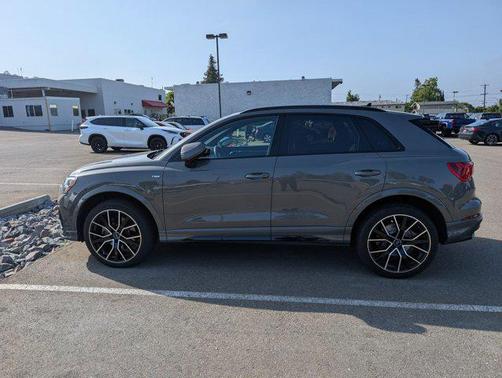2021 Audi Q3 45 S line Premium