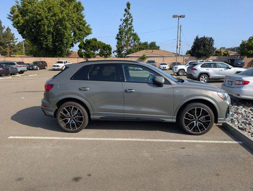 2021 Audi Q3 45 S line Premium