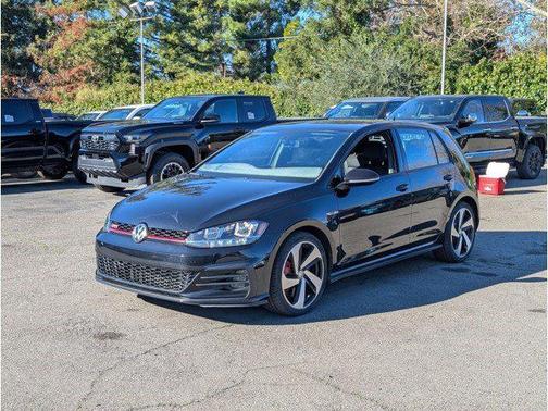 2021 Volkswagen Golf GTI 2.0T S DSG