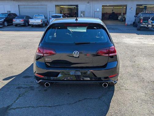 2021 Volkswagen Golf GTI 2.0T S DSG