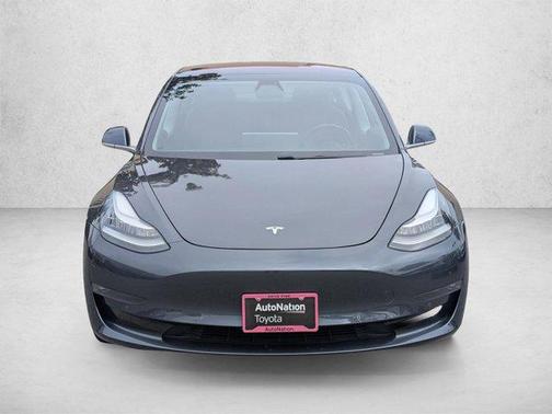 Silver/Gray 2018 Tesla Model 3 Long Range