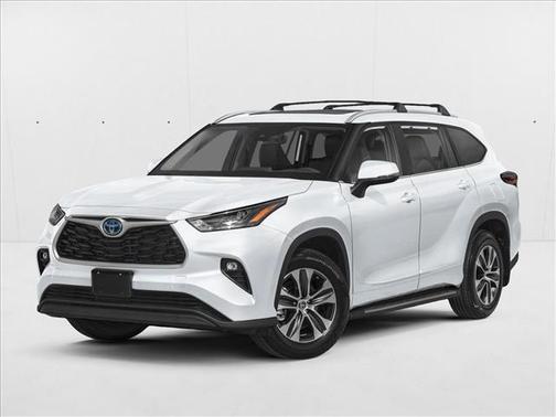 Wind Chill Pearl 2026 Toyota Highlander Hybrid XLE