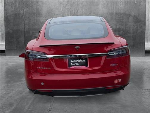2015 Tesla Model S 85D