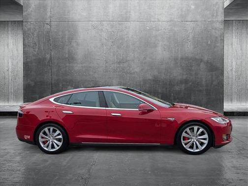2015 Tesla Model S 85D