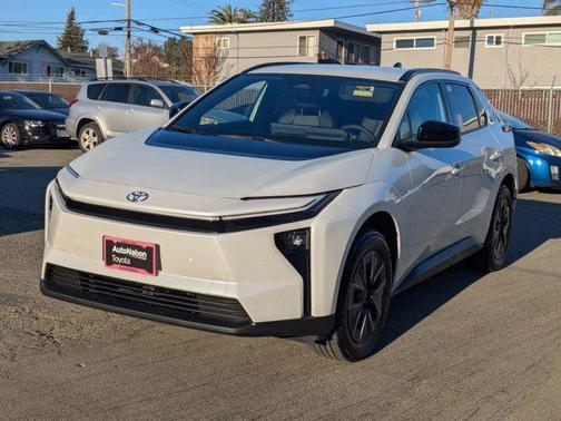 2026 Toyota bZ XLE Plus