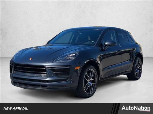 2022 Porsche Macan AWD