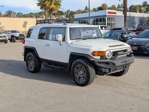 2014 Toyota FJ Cruiser Base