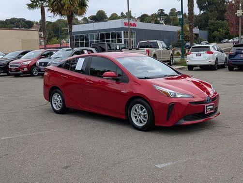 2019 Toyota Prius L