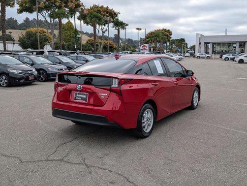 2019 Toyota Prius L