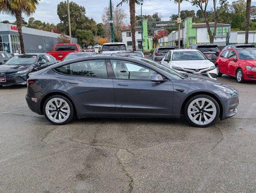 2022 Tesla Model 3 Standard Range