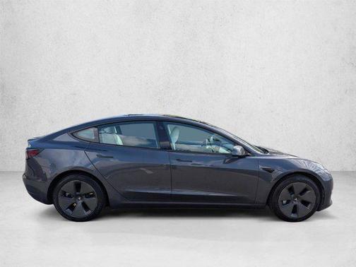 Silver/Gray 2021 Tesla Model 3 Standard Range Plus