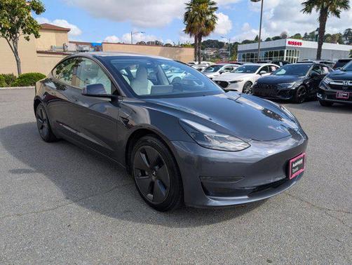 Silver/Gray 2021 Tesla Model 3 Standard Range Plus