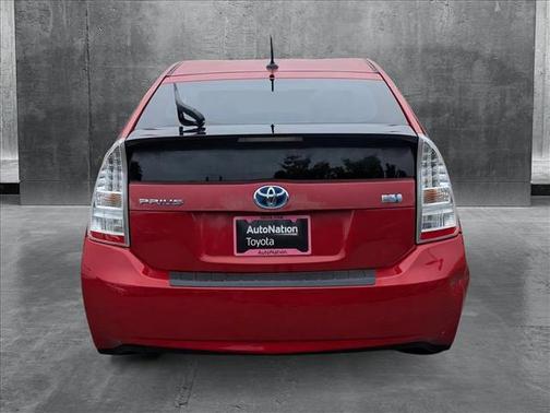 2010 Toyota Prius III