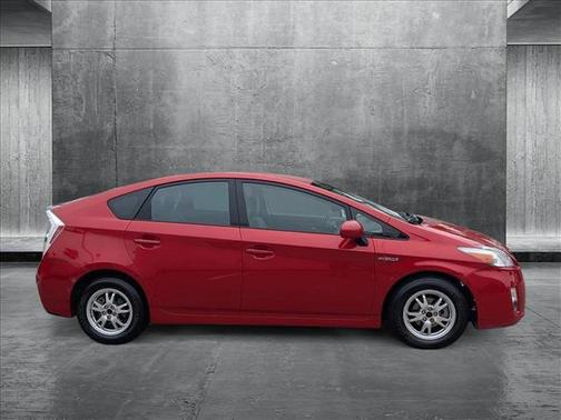 2010 Toyota Prius III