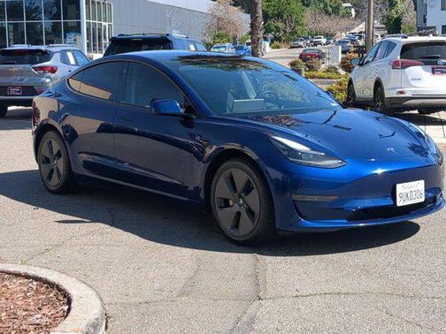 2021 Tesla Model 3 Standard Range Plus