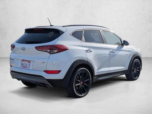 2017 Hyundai TUCSON Night