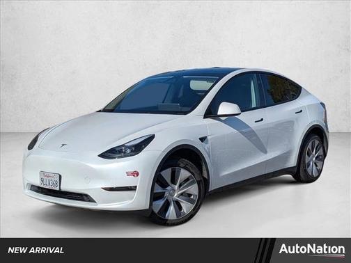 2024 Tesla Model Y Long Range Dual Motor All-Wheel Drive