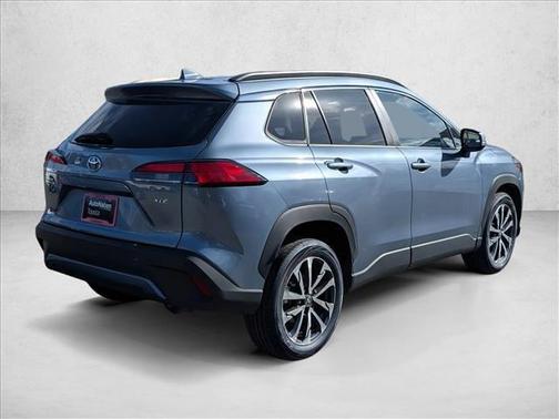 2024 Toyota Corolla Cross XLE