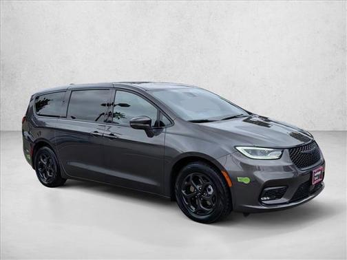 2022 Chrysler Pacifica Hybrid Limited