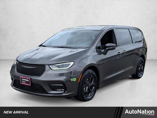 2022 Chrysler Pacifica Hybrid Limited