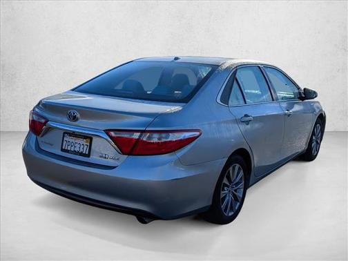 2016 Toyota Camry Hybrid XLE