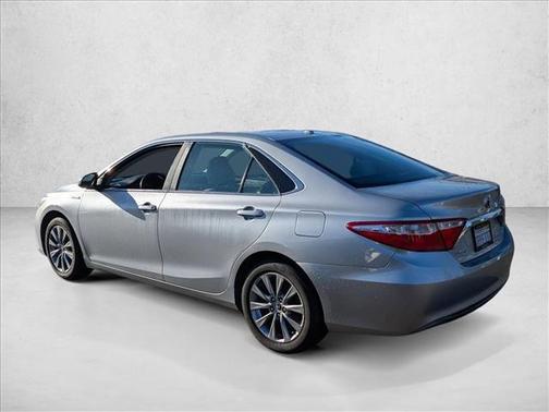 2016 Toyota Camry Hybrid XLE