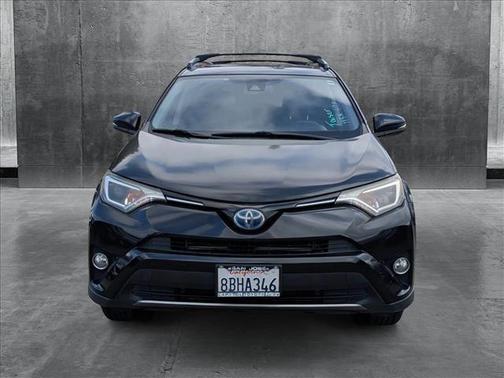 2017 Toyota RAV4 Hybrid XLE