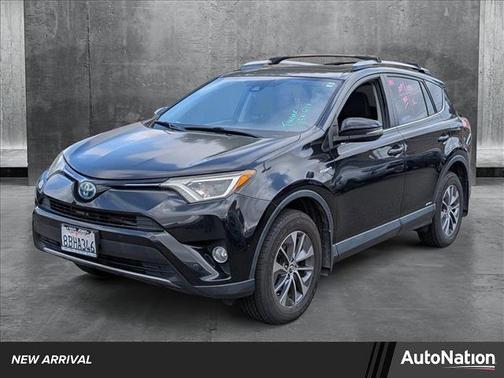 2017 Toyota RAV4 Hybrid XLE