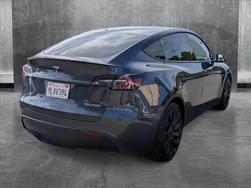 2022 Tesla Model Y Performance Dual Motor All-Wheel Drive