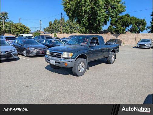 2000 Toyota Tacoma Xtracab