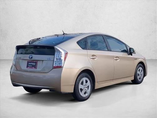 2010 Toyota Prius III