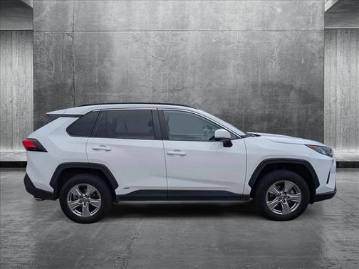 2022 Toyota RAV4 Hybrid LE