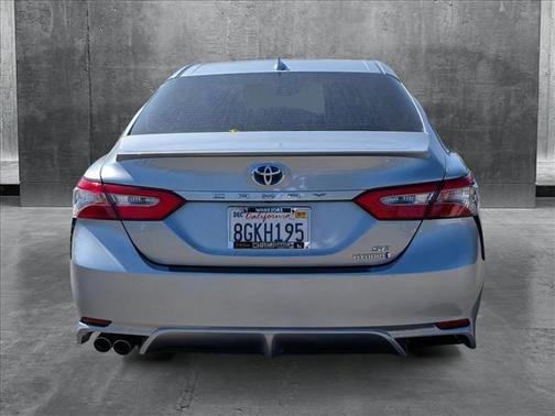 2019 Toyota Camry Hybrid SE