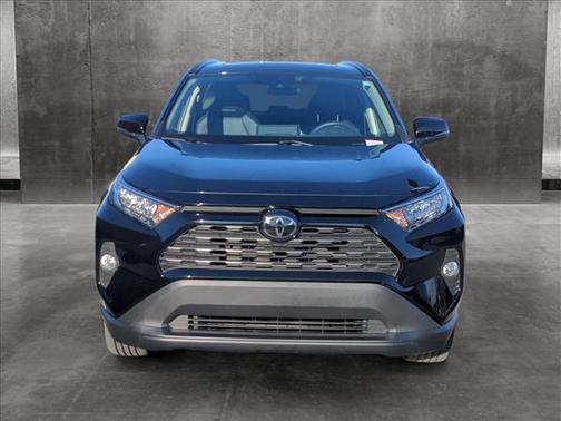 Photo 2 of 26 of 2021 Toyota RAV4 XLE Premium