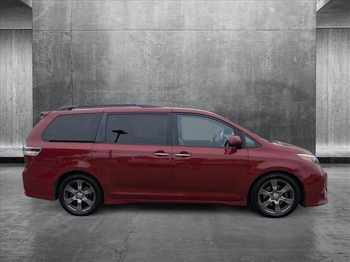 2017 Toyota Sienna SE Premium